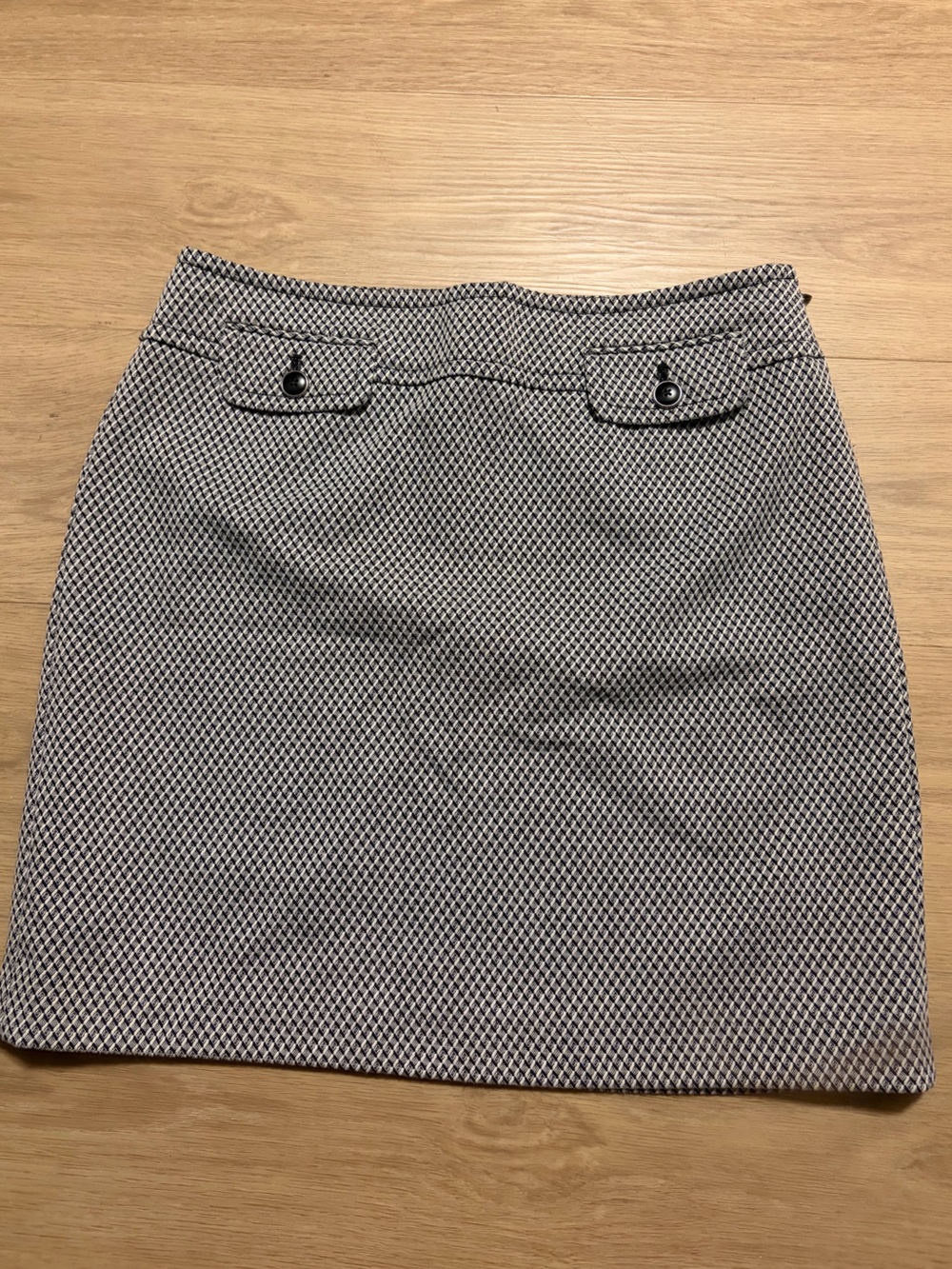Ann Taylor LOFT Black and White Textured Pencil Skirt Women’s Size 6